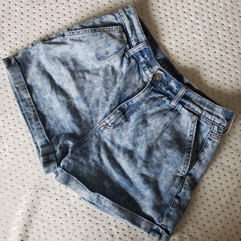 Mom shorts by American Eagle size 4